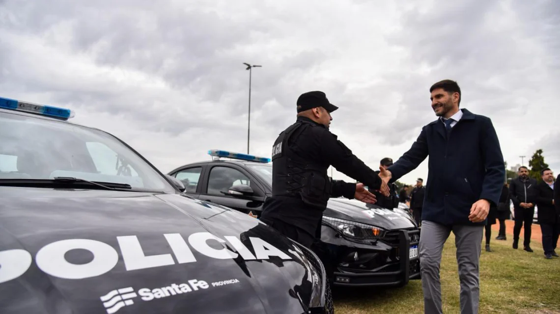 Móvil policial de Santa Fe - Gobierno de Santa Fe