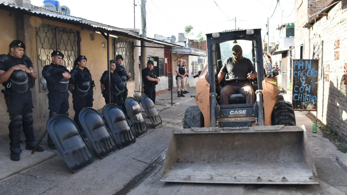 Operativo de seguridad vinculado a la inactivación de puntos de venta de drogas en Rosario
