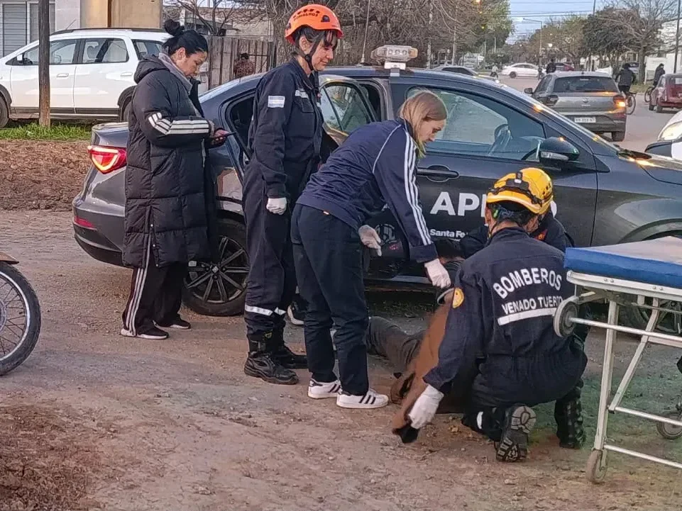 Asistencia en el lugar del siniestro. Fotografía publicada por Sur24.