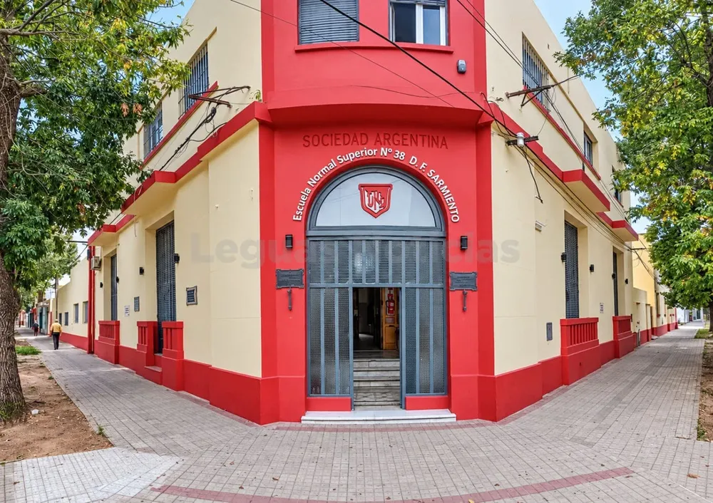Escuela Normal Superior Nº 38 de Villa Cañás