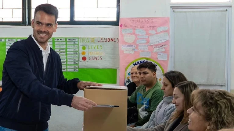 Germán Font durante la votación. Foto: Instagram @german_f_font, difundida por TN.