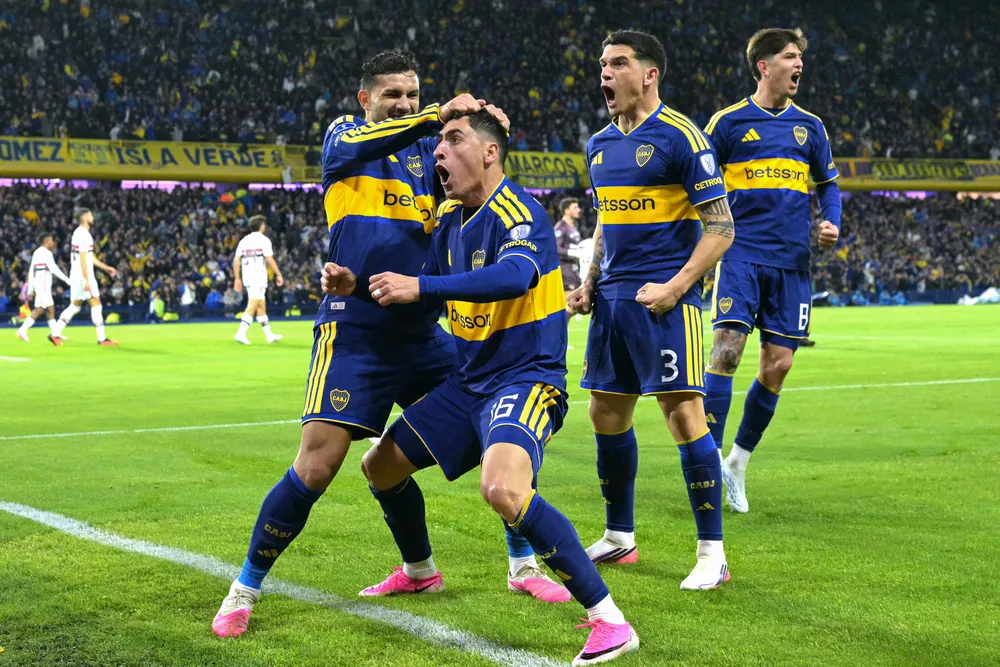 Miguel Merentiel festeja el gol de Boca ante San Pablo en la Bombonera.
